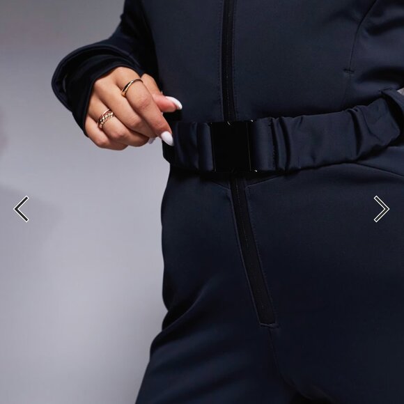 Asos 4505 ski belted ski suit with skinny leg and hood in black - Picture 4 of 6